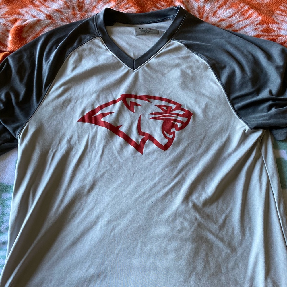 Breathable T-shirt